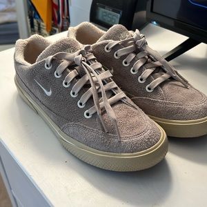 Nike Sneakers (casual)